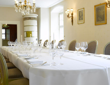 Hotel Castle Garden Binningen Restaurante foto